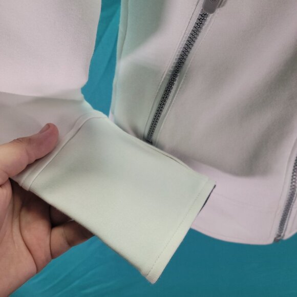 Scottevest SEV The Chloe Glow Hoodie XS White Zip-Up  Jacket With Hood & Pockets - Picture 3 of 14